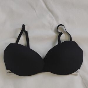 French Connection Black Sporty Bra w/ Adjustable Straps, No Underwire Athleisure